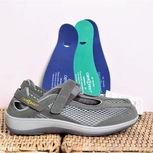 sanibel mary jane shoes